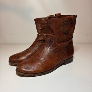 Frye Anna Shortie Distressed Brown Leather Size 7 M Slouch Ankle Boots Boho